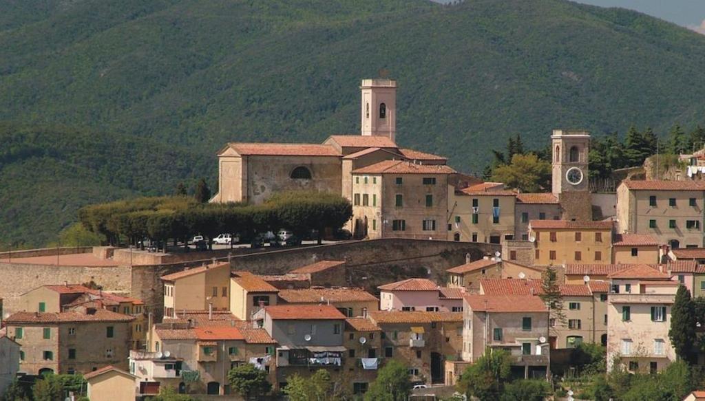 Villa Vigna Lontana à Montescudaio Extérieur photo