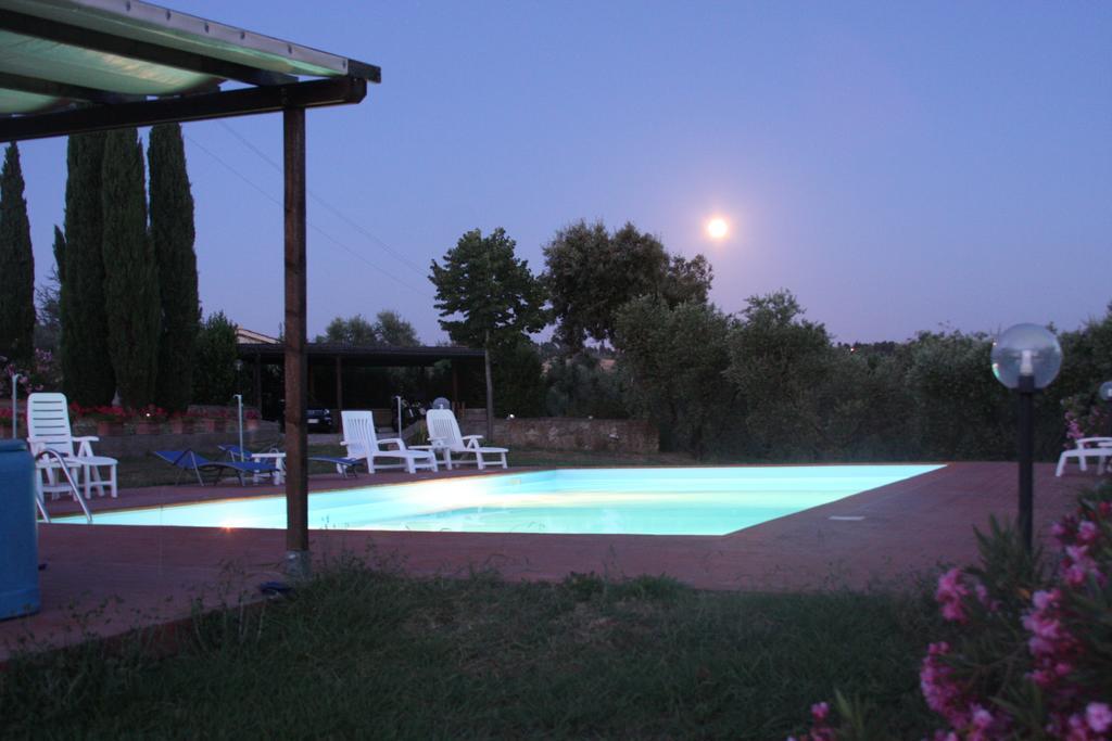 Villa Vigna Lontana à Montescudaio Extérieur photo